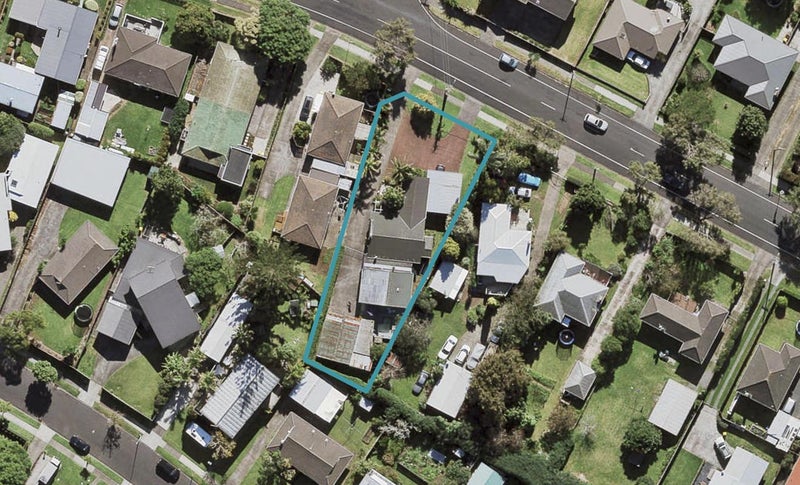 60 Muir Avenue, Mangere Bridge, Auckland - Carousel 1