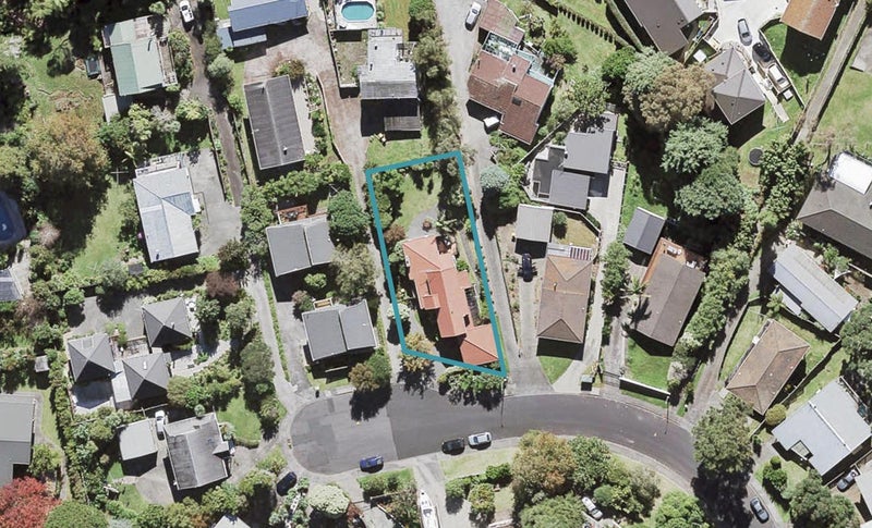 36 Pokapu Street, Titirangi, Auckland - Carousel 1