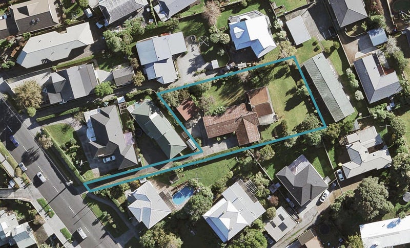 144 New Windsor Road, New Windsor, Auckland - Carousel 1