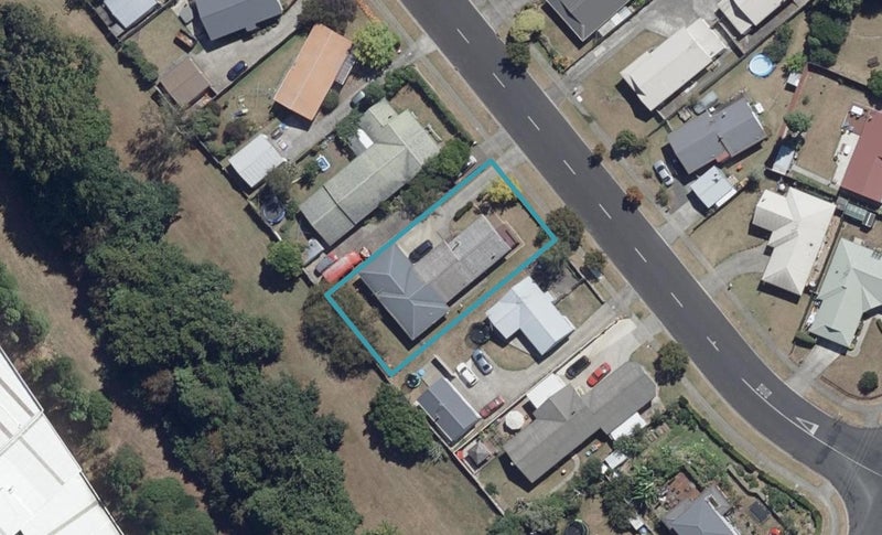 7 Balmerino Crescent, Pukete, Hamilton - Carousel 1