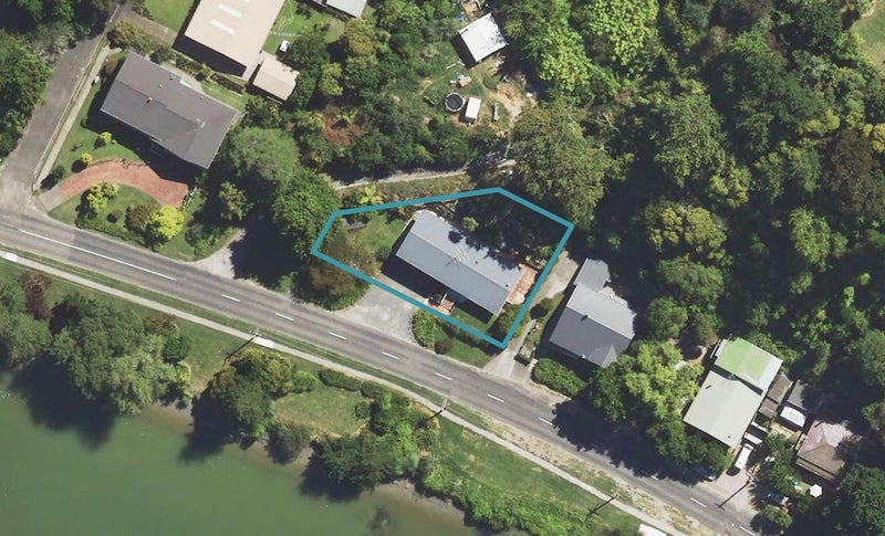 4A Riverside Road, Whataupoko, Gisborne - Carousel 1