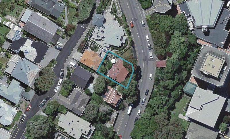 10 Glasgow Street, Kelburn, Wellington - Carousel 1