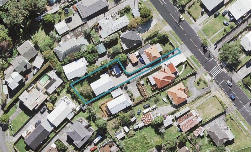 10A Croydon Road, New Lynn, Auckland - Carousel 1