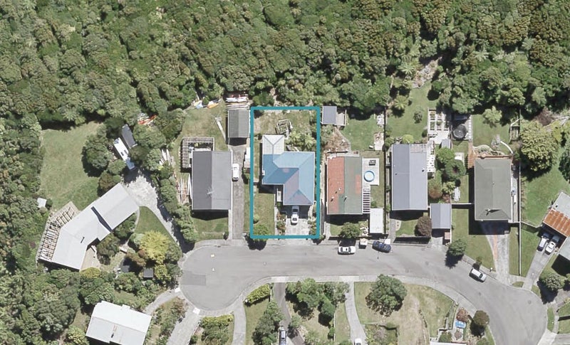 19 Wattle Grove, Maungaraki, Lower Hutt - Carousel 1