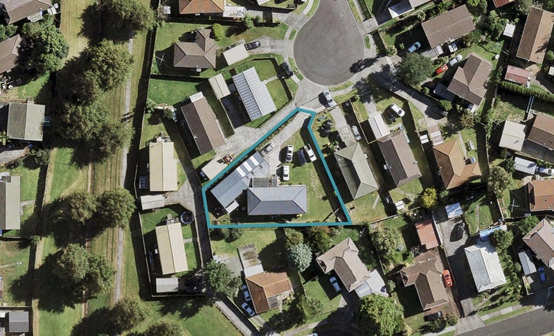 11 Ebenezer Way, Clendon Park, Auckland - Carousel 1