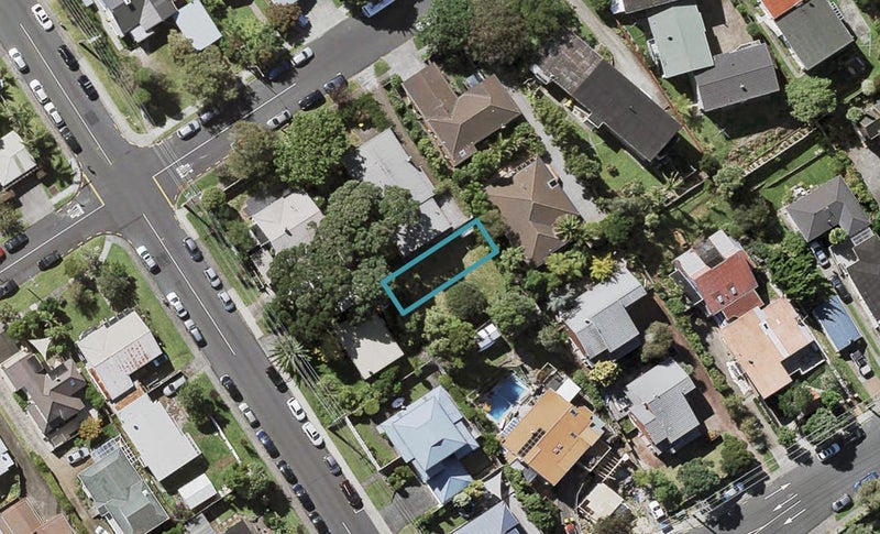 22E Napier Avenue, Takapuna, Auckland - Carousel 1