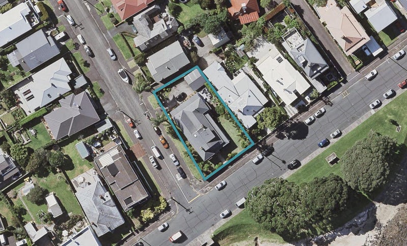 42 King Edward Parade, Devonport, Auckland - Carousel 1