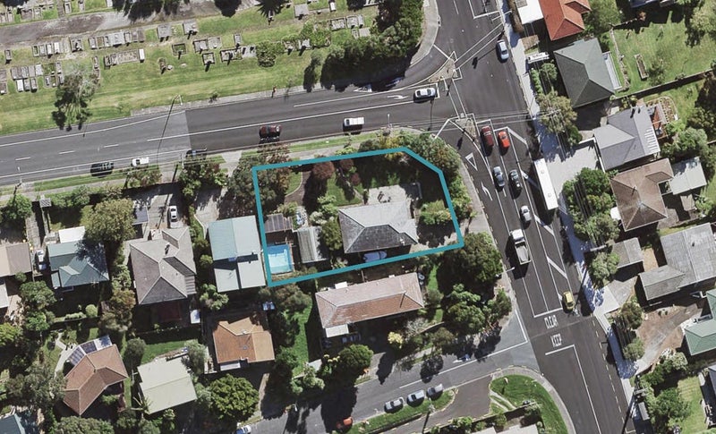 1/235 Eskdale Road, Birkenhead, Auckland - Carousel 1