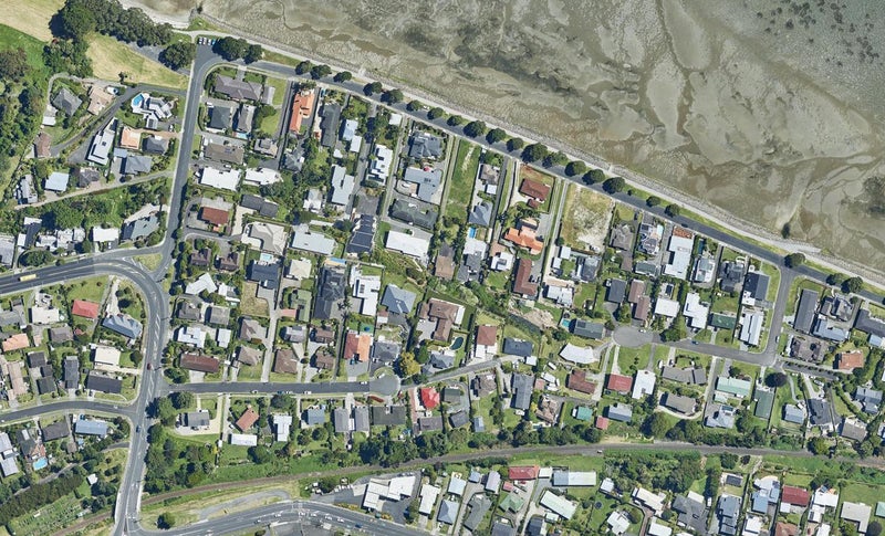 75 Beach Road, Otumoetai, Tauranga - Carousel 1