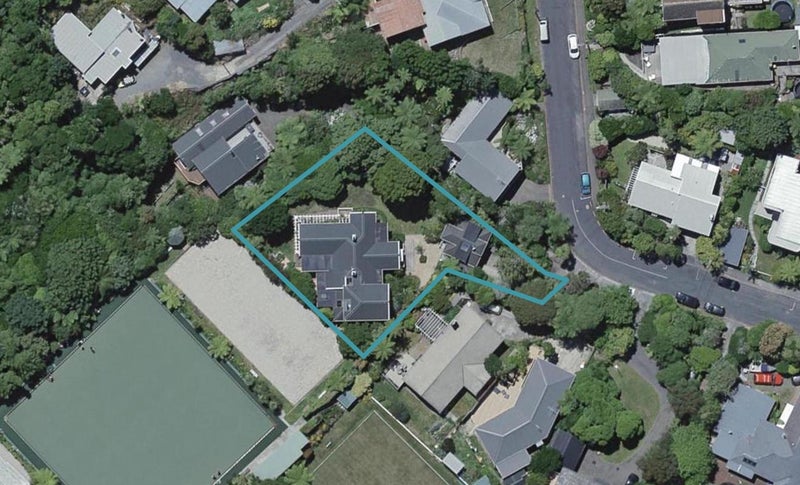 15 Baroda Street, Khandallah, Wellington - Carousel 1