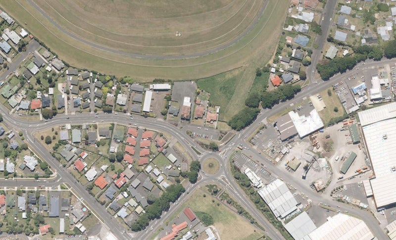 24 Liffiton Street, Gonville, Whanganui - Carousel 1