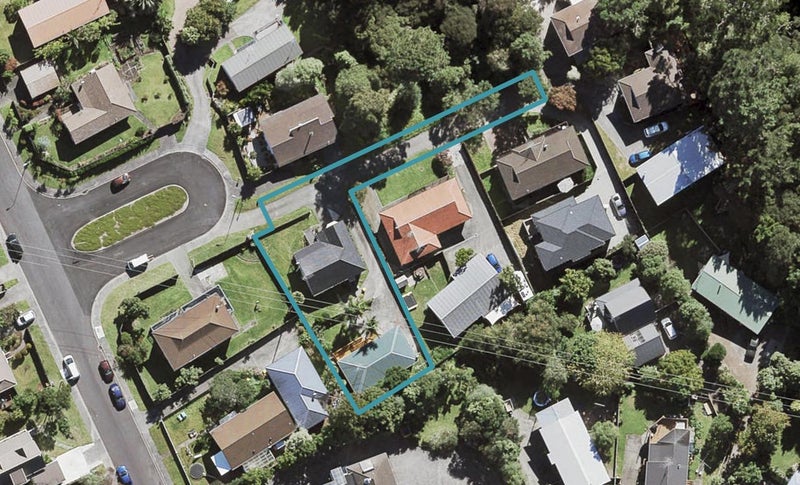 2/3 Ramonda Close, Bayview, Auckland - Carousel 1