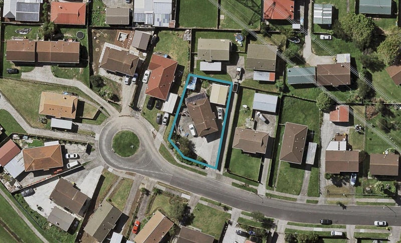 23 Palermo Place, Clover Park, Auckland - Carousel 1