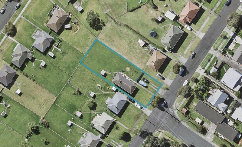 73 Eversleigh Road, Belmont, Auckland - Carousel 1