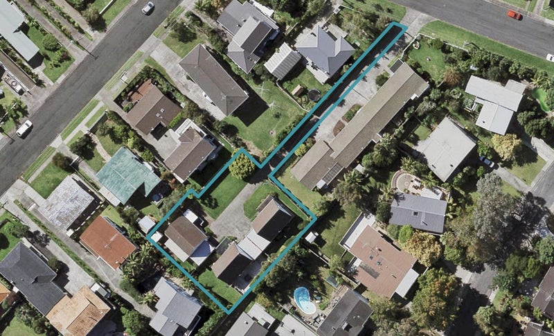1/0 Tobruk Crescent, Milford, Auckland - Carousel 1
