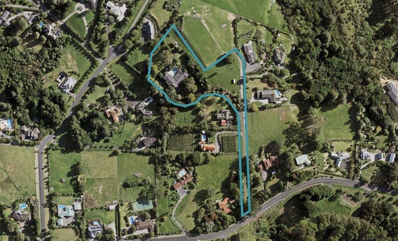 394B Redoubt Road, Totara Park, Auckland - Carousel 1