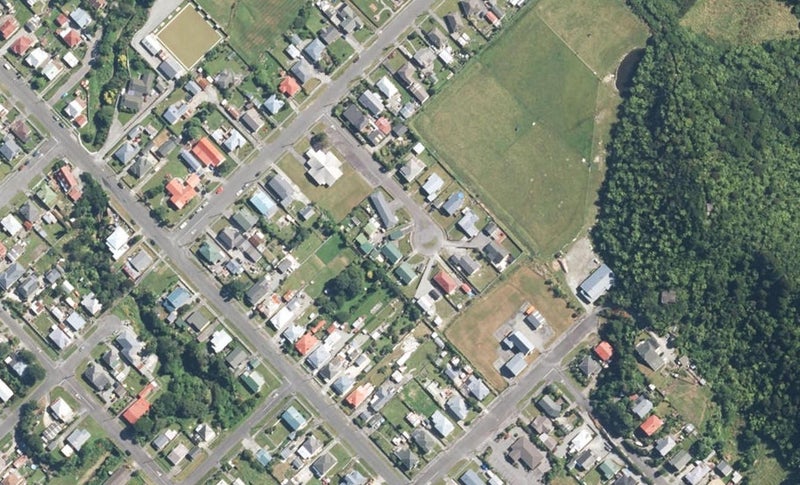 10 Baillie Place, Cobden, Greymouth - Carousel 1