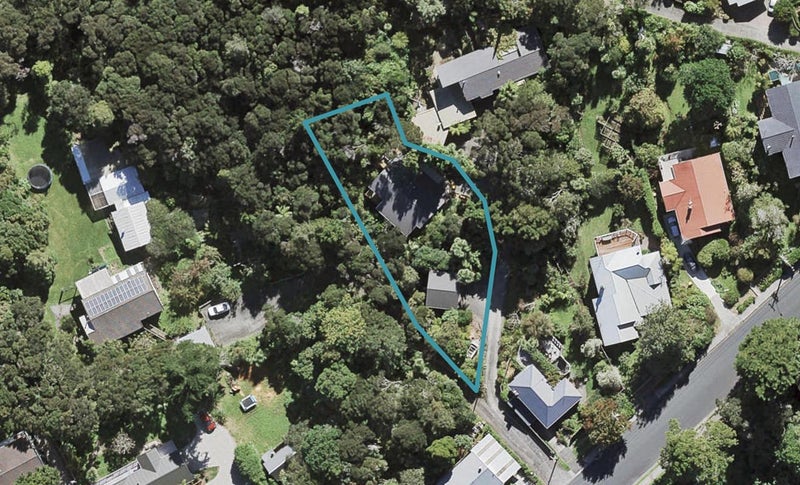 25A Island Bay Road, Beach Haven, Auckland - Carousel 1
