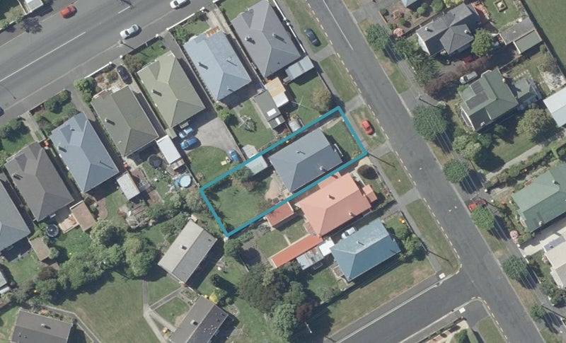 154 Surrey Street, Saint Clair, Dunedin - Carousel 1