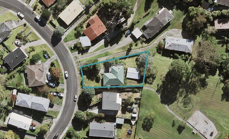 49 Ayton Drive, Totara Vale, Auckland - Carousel 1