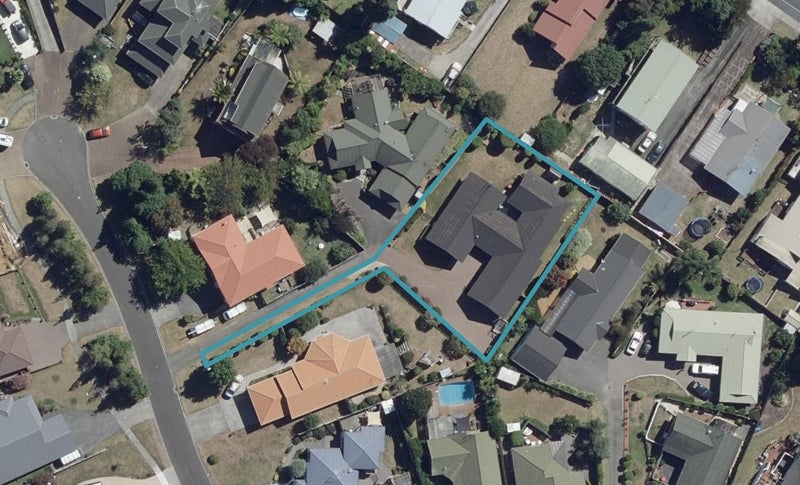 8 Silhouette Way, Western Heights, Hamilton - Carousel 1