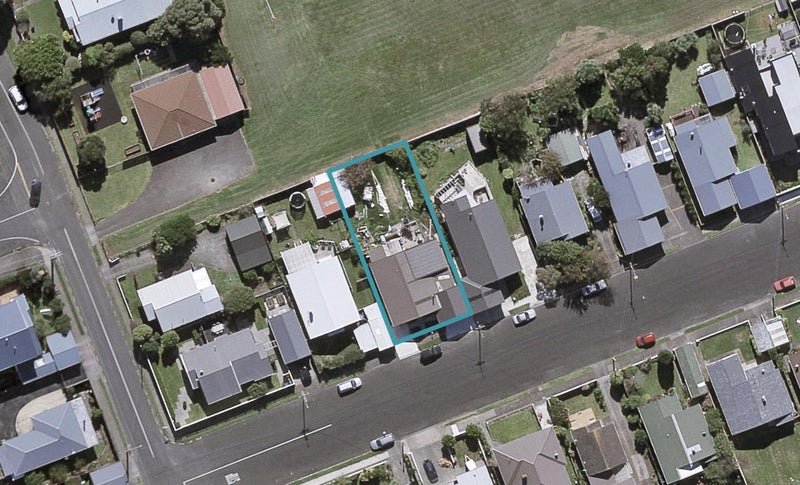 5 Princes Street, Fitzroy, New Plymouth - Carousel 1