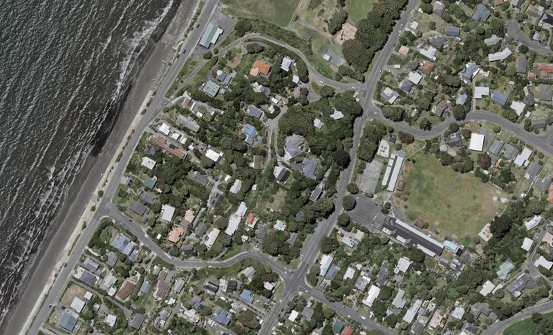 21 Pingau Street, Paekakariki, Paekakariki - Carousel 1