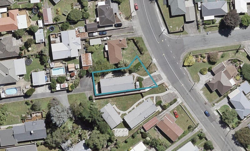 15 Totara Park Road, Clouston Park, Upper Hutt - Carousel 1
