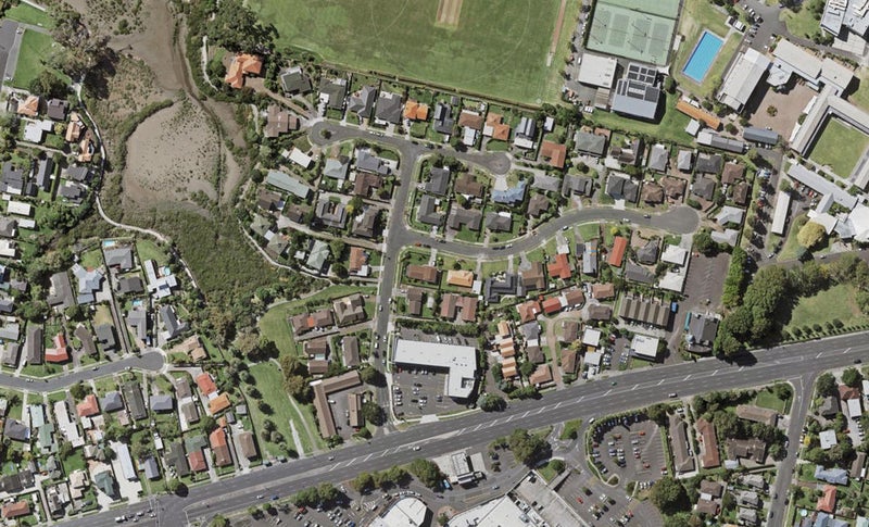 1 Steeple Rise, Pakuranga, Auckland - Carousel 1