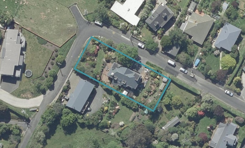 17 Huia Street, Saint Leonards, Dunedin - Carousel 1