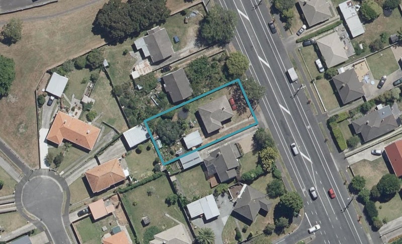 1083 Heaphy Terrace, Fairfield, Hamilton - Carousel 1