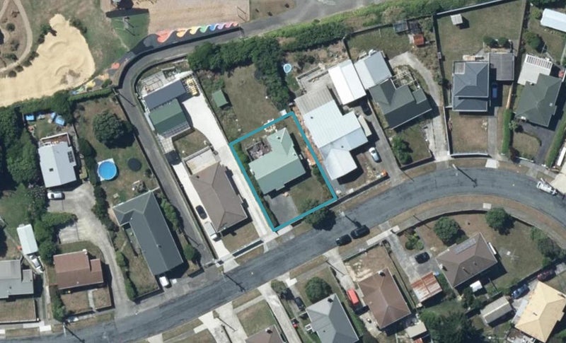18 Opapa Street, Titahi Bay, Porirua - Carousel 1