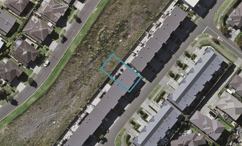 141 Barbarich Drive, Stonefields, Auckland - Carousel 1