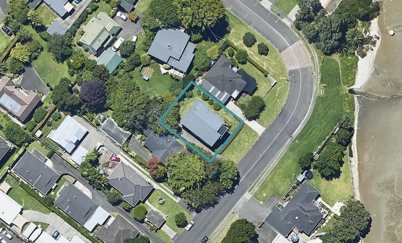 7 Burrows Street, Tauranga South, Tauranga - Carousel 1