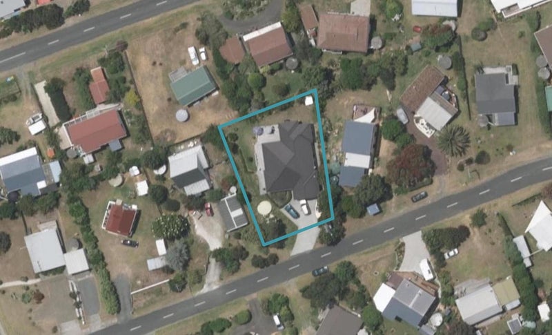 7 Awatea Street, Mangawhai Heads, Mangawhai - Carousel 1