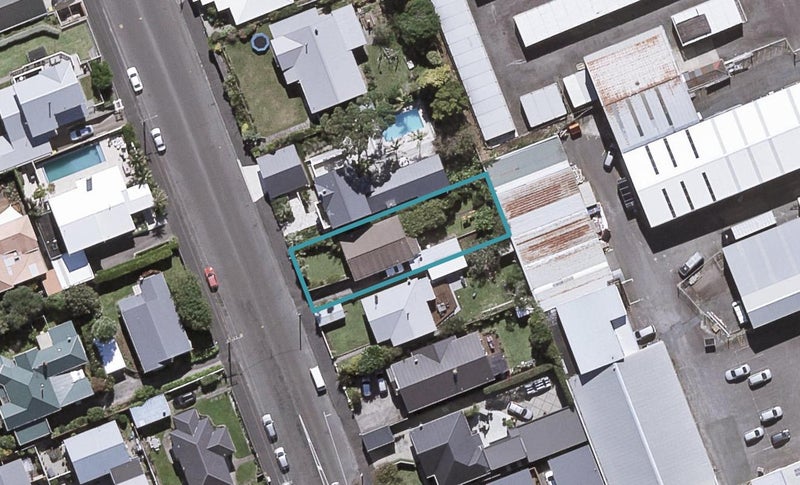 25 Nobs Line, Strandon, New Plymouth - Carousel 1