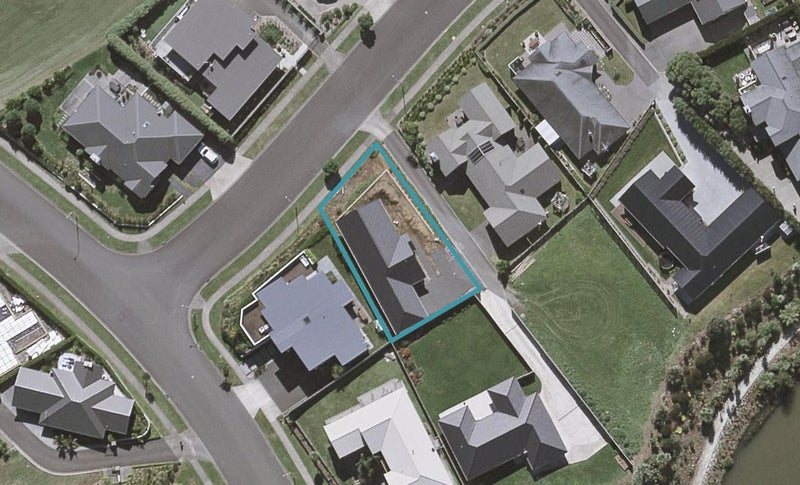 4 Sampson Avenue, Waiwhakaiho, New Plymouth - Carousel 1