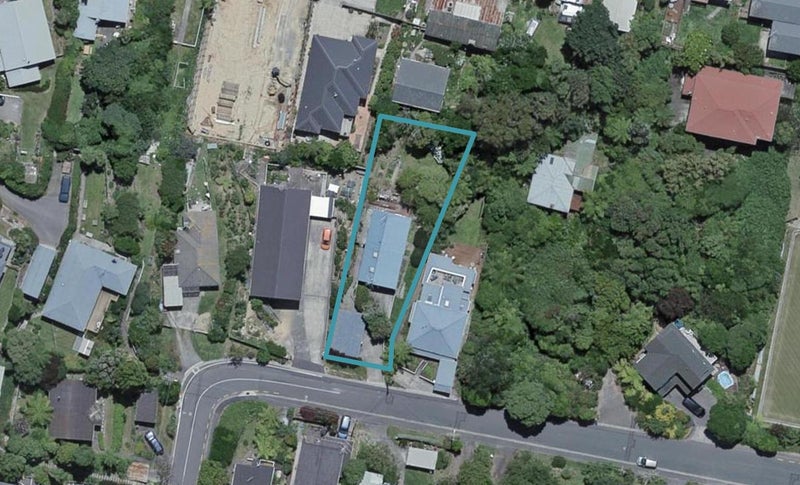60B Frankmoore Avenue, Johnsonville, Wellington - Carousel 1