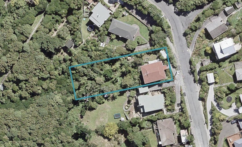 17 Titiro Moana Road, Korokoro, Lower Hutt - Carousel 1