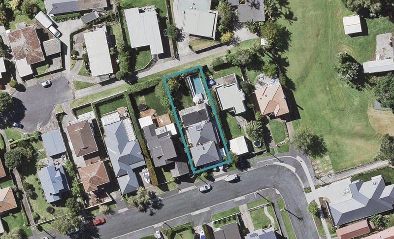 14 Empire Road, Devonport, Auckland - Carousel 1