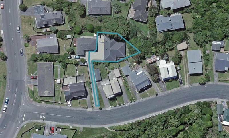 5A Ladbrooke Drive, Newlands, Wellington - Carousel 1
