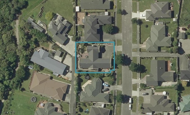 37 Abby Road, Fitzherbert, Palmerston North - Carousel 1