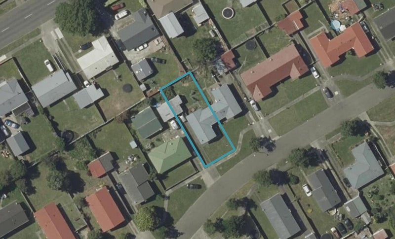 20 Halswell Crescent, Westbrook, Palmerston North - Carousel 1