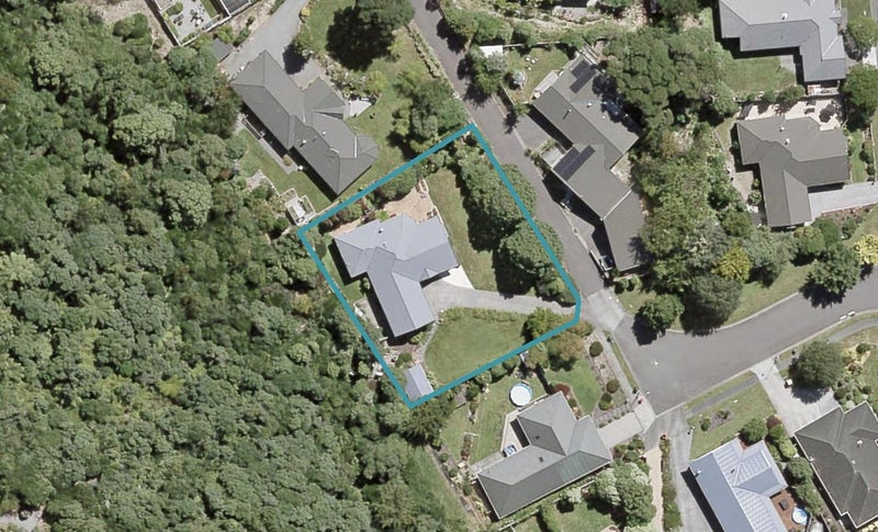 11 Carlow Grove, Birchville, Upper Hutt - Carousel 1