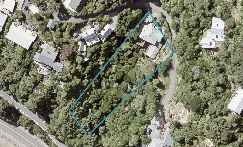10 Westhill Road, Point Howard, Lower Hutt - Carousel 1