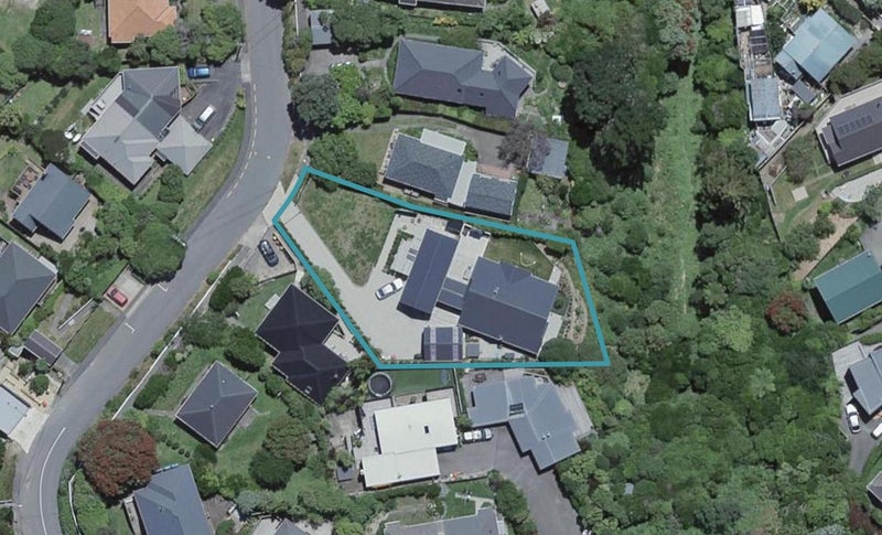 18 Bankot Crescent, Ngaio, Wellington - Carousel 1