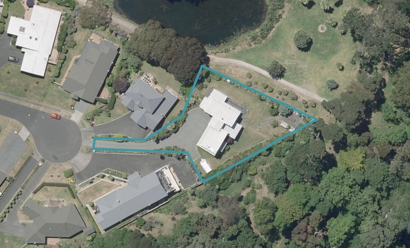 11 Suffolk Drive, Otamatea, Whanganui - Carousel 1