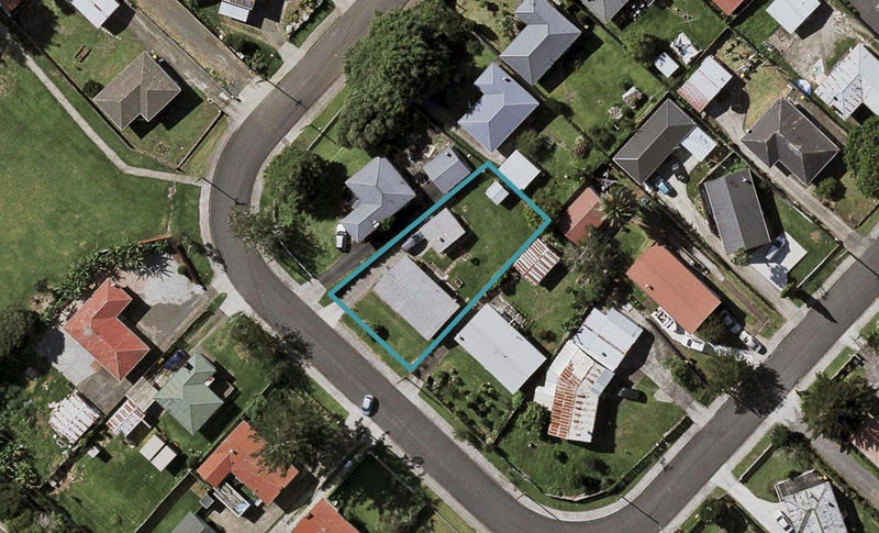 16 Whitley Crescent, Otara, Auckland - Carousel 1