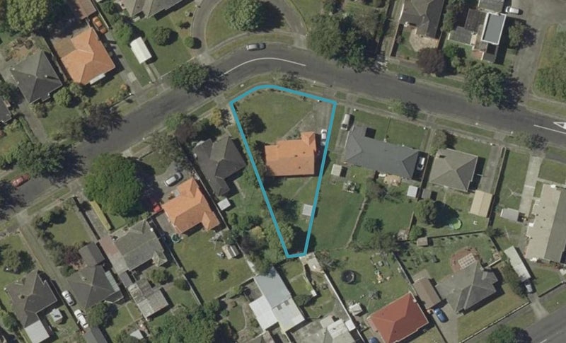 47 Savage Crescent, West End, Palmerston North - Carousel 1