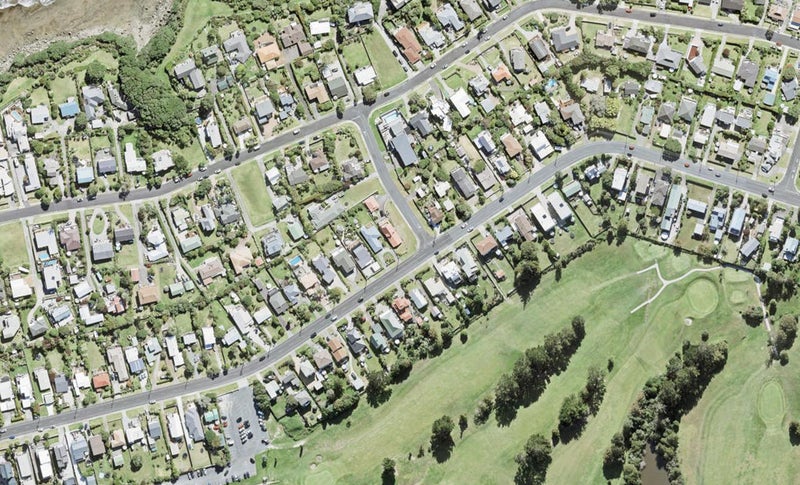 1344 Whangaparaoa Road, Army Bay, Whangaparāoa - Carousel 1